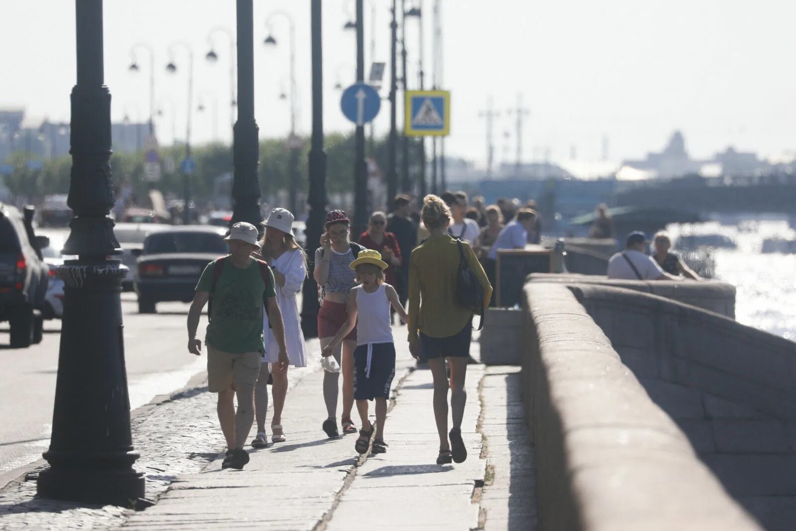 Лето в городе. Петербург лето. Жара в Петербурге. Лето Питер жара. Будет лето в питере