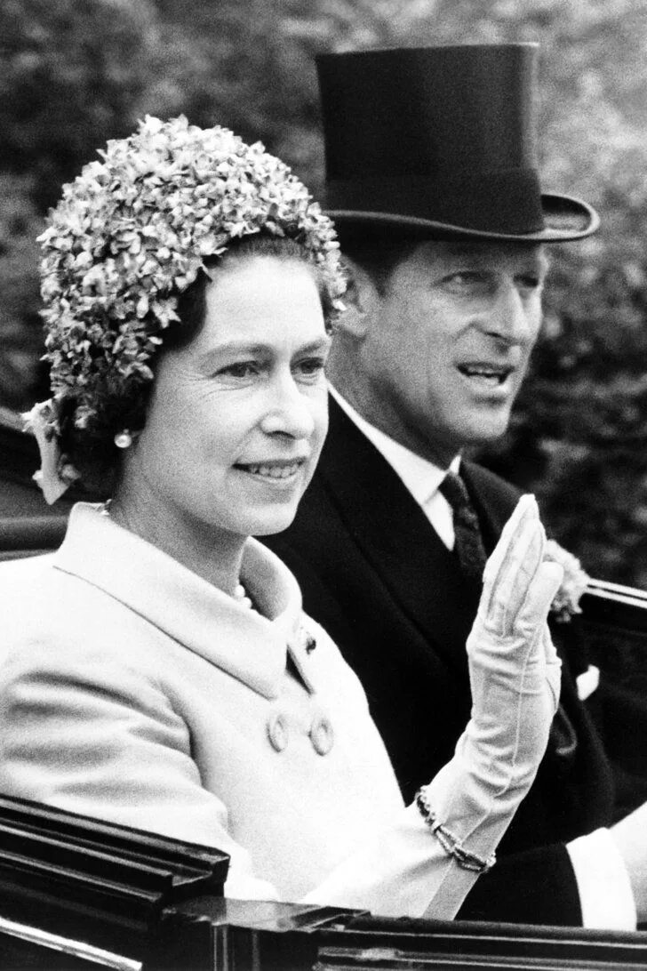 Муж елизаветы в молодости. Elizabeth 2 and Prince Philip.
