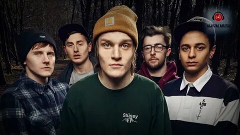 Neck deep
