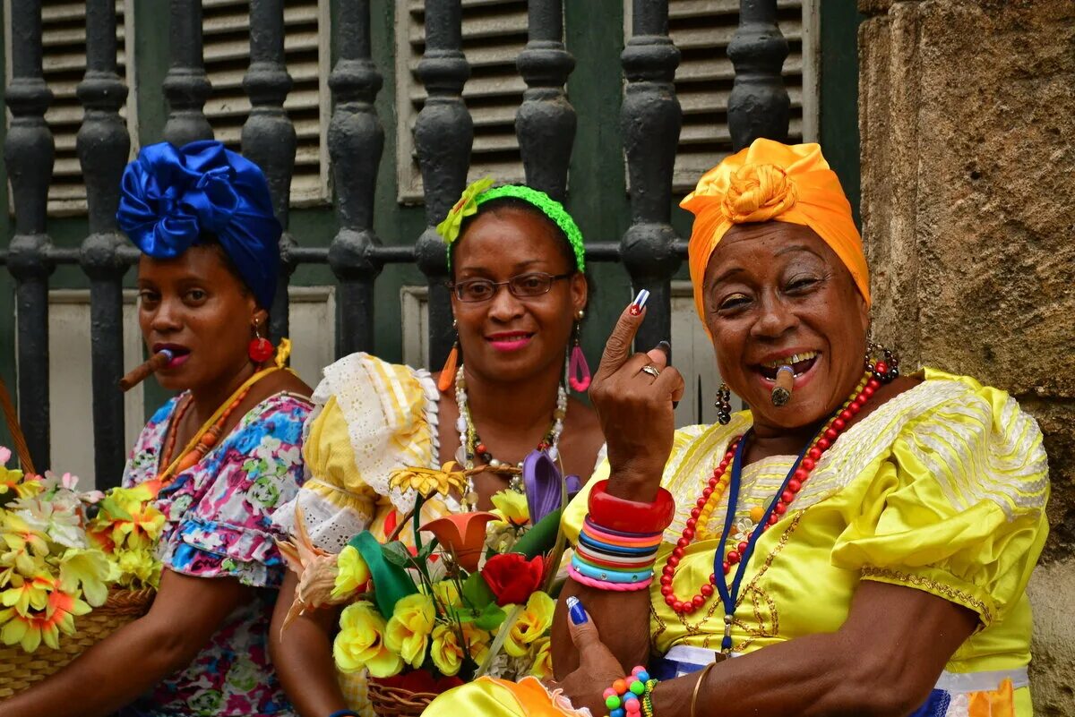 Настоящий кубинский. Кубинские женщины. Жители Кубы. Куба люди. Куба местные жители.