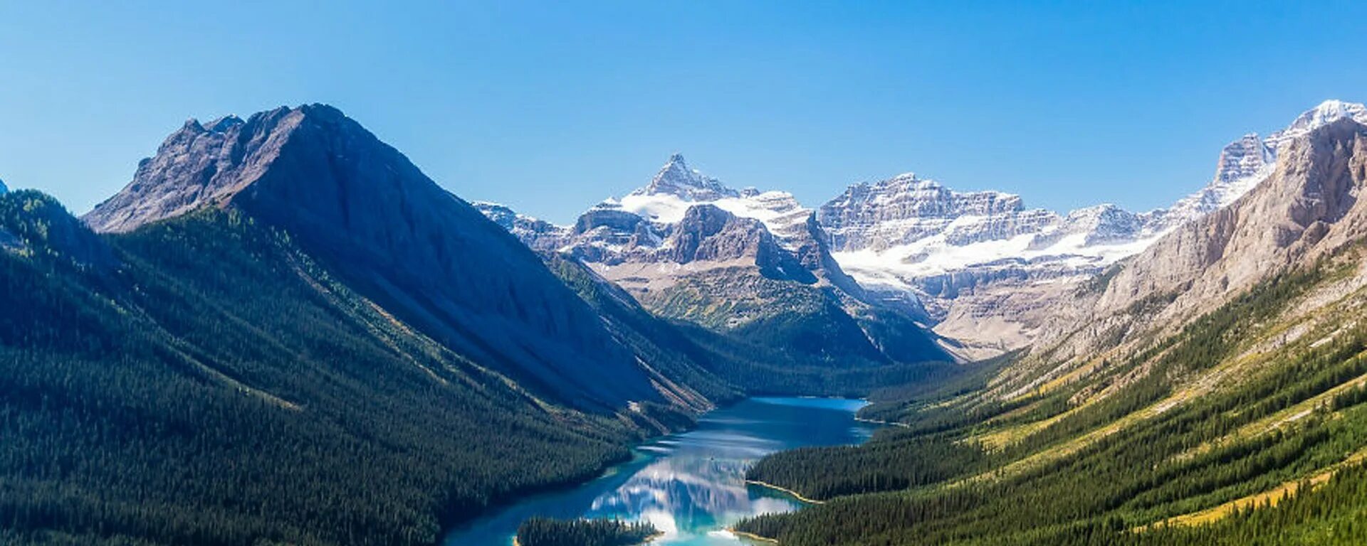 Горы являющиеся естественным. Скалистые горы Северной Америки. Скалистые горы Британская Колумбия. Заповедники Канады заповедники Канады. Северная Канада.