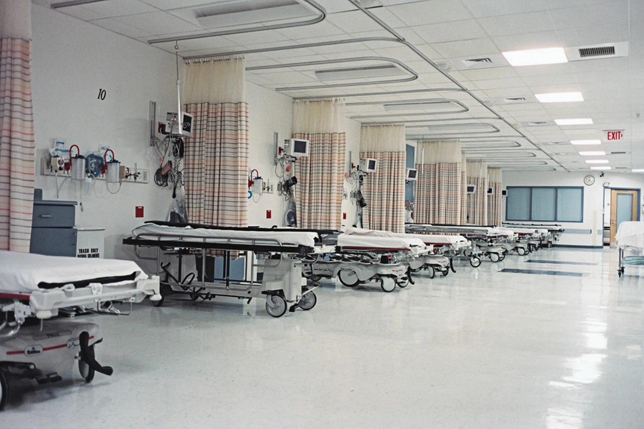 Госпиталь США. Американская больница. Больницы в США. Современная американская больница.