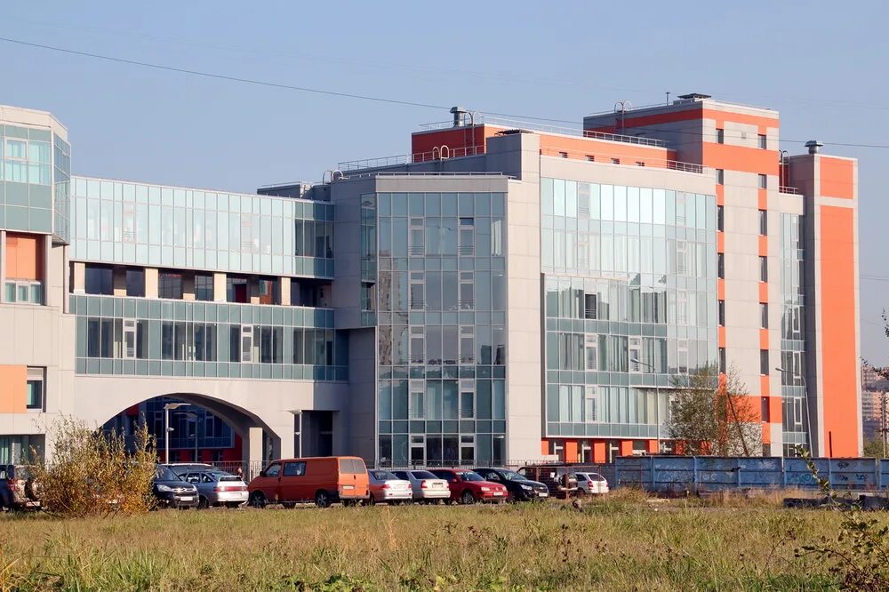 Бонч большевиков. Бонч дыбенко. Бонч-бруевича университет. Университет телекоммуникаций бонч-бруевича. Санкт-петербургский государственный университет телекоммуникаций.