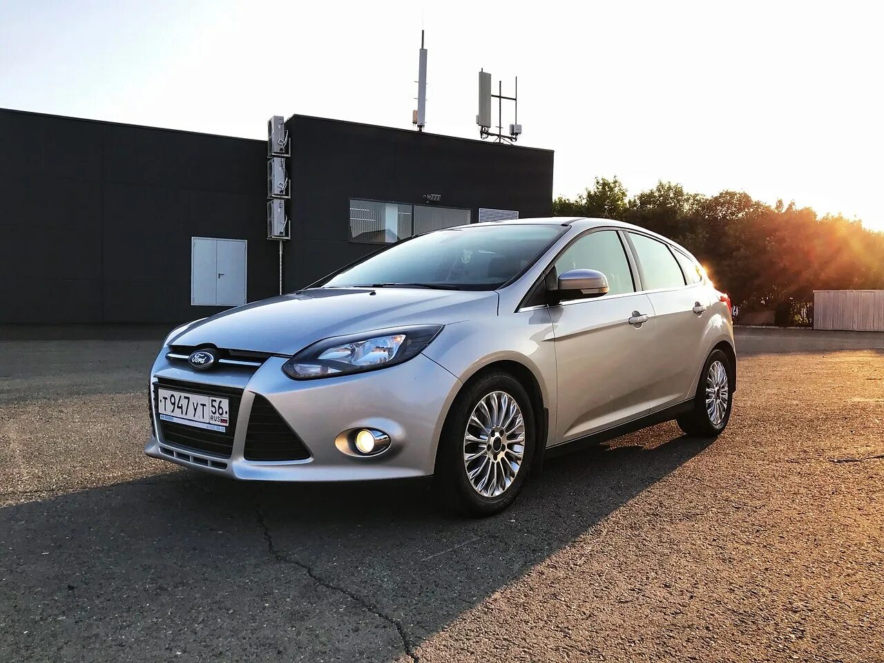 Форд титаниум купить. Ford Focus 3 Titanium. Focus 3 Титаниум. Форд фокус 3 универсал Титаниум. Форд фокус 3 Титаниум комплектация.