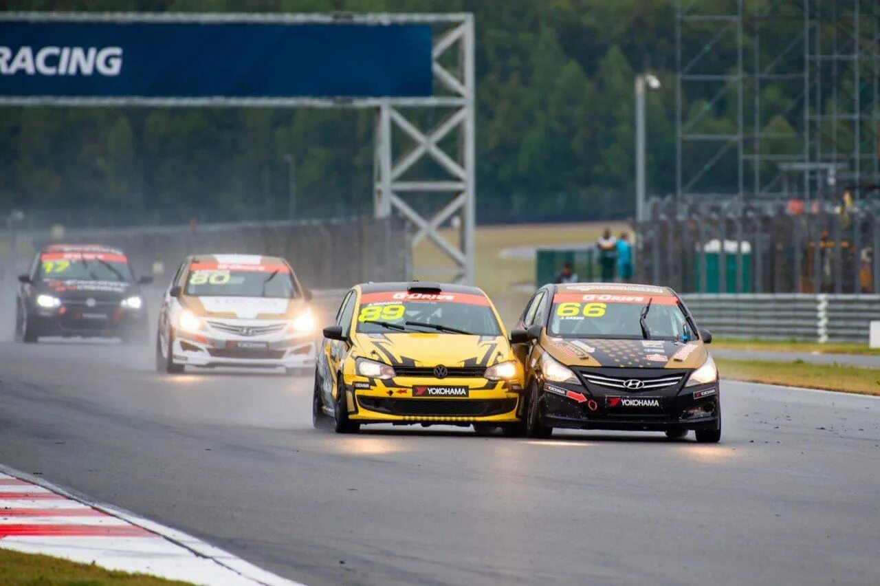 Project gotham racing 4 xbox 360. Проджект рейсинг. Проджект рейсинг. Project cars 1 xbox one. Проджект рейсинг.