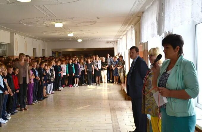 учителя глазуновской школы орловской области. глазуновка школа. сеньковская школа глазуновского района. глазуновка орловская область школа. глазуновская школа 4.