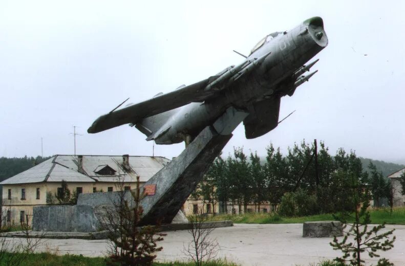 Мурманск аэропорт килп явр. Поселок килп-явр мурманской области. Поселок килп-явр мурманской области. Килпъявр. Су 27 килпъявр.