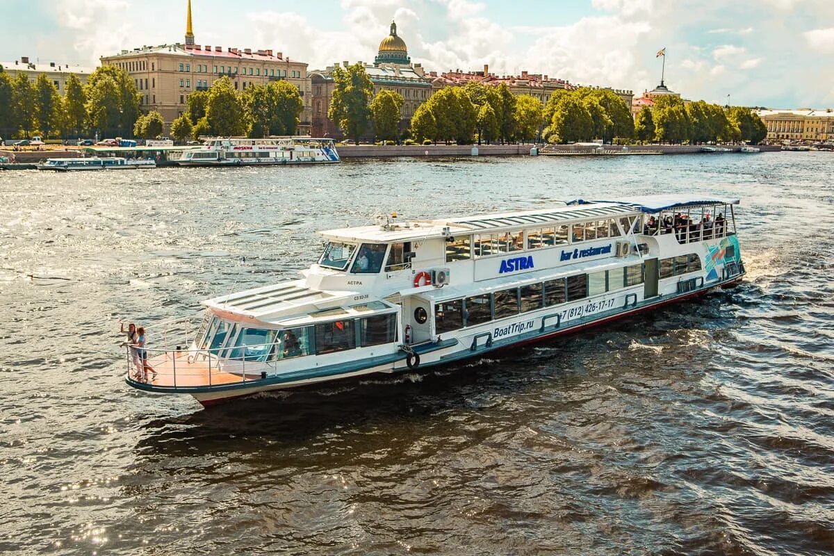 Теплоход петербург экскурсия. Водная экскурсия «парадный петербург». теплоход парадный петербург. маршрут парадный петербург водная экскурсия. теплоход аленка санкт-петербург.