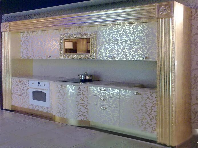 Кухонный гарнитур со стразами. Кухонные фасады с блестками. Кухня с ручками со стразами. Кухню со стразами. Фиолетовая кухня.