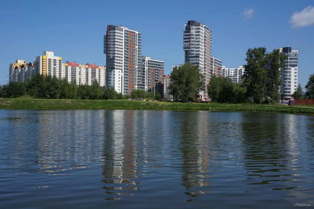 Озеро долгое спб. Озеро долгое Приморский район. Парк озеро долгое Санкт-Петербург. Парк озеро долгое Приморский район Санкт Петербург. Озеро долгое Комендантский проспект.