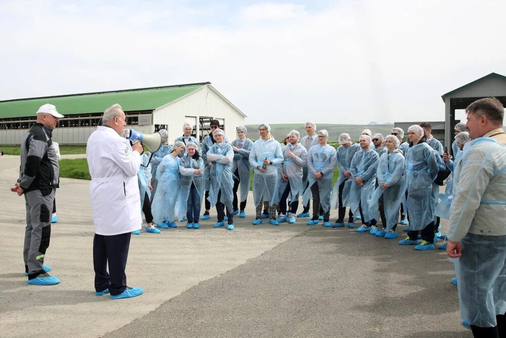 Село ворошилова агрофирма ставропольский. В кайшева. Село имени г в кайшева. Село имени кайшева ооо агрофирма. Село ворошилова агрофирма ставропольский край молоко.