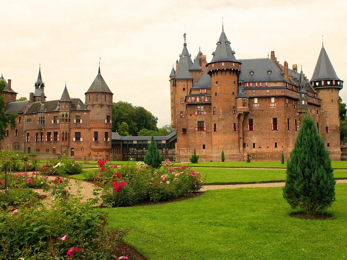 Замок де Хаар Утрехт. Де Хаар Нидерланды. Замок в Голландии де Хаар. Достопримечательности Нидерланды замок де Хаар.