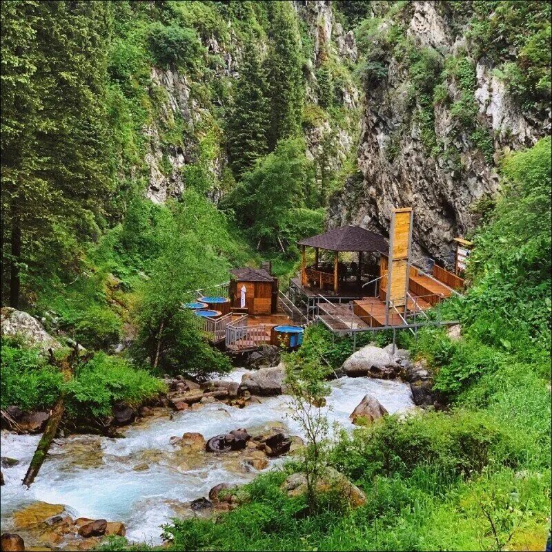 Алма арасан источник