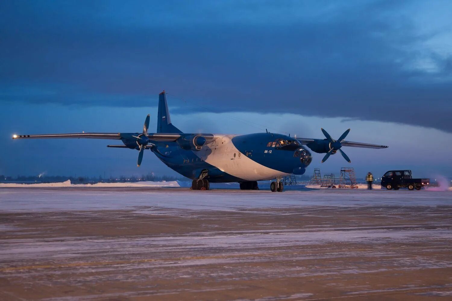 Военно транспортный ан 12