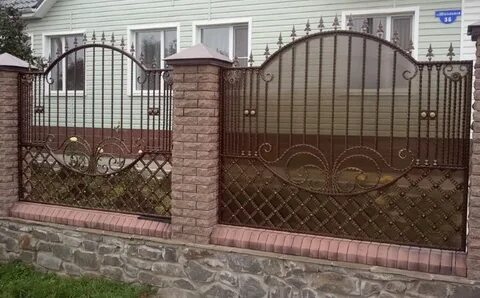 Заборы с ковкой фото
