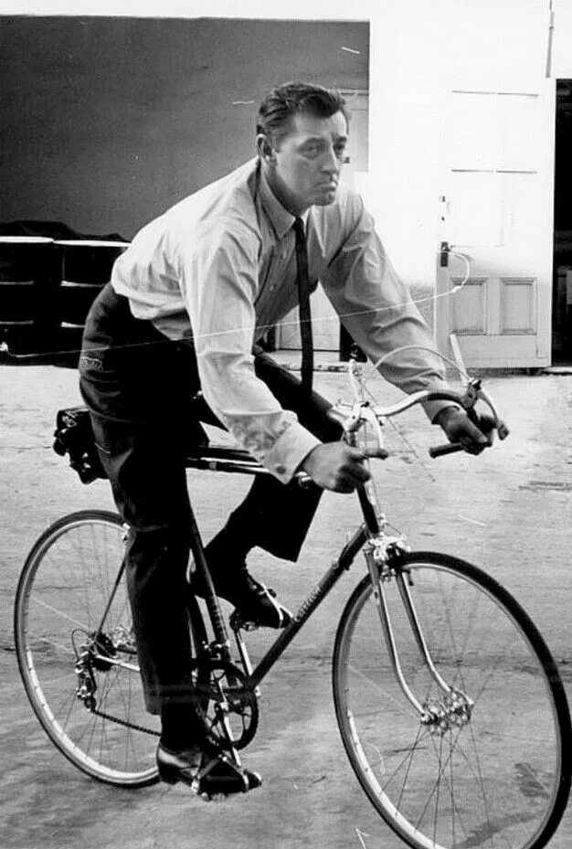 Легендарные вело. Eddy merckx велосипеды. Эдди меркс велосипед. Легендарные вело. Меркс велогонщик.