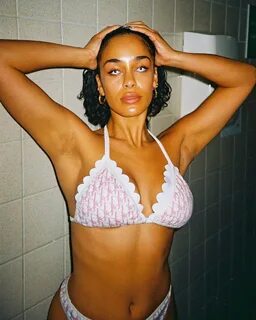 Jorja Smith in light blue colored contacts. 