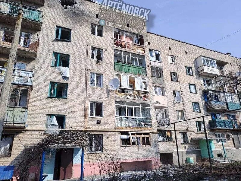 Артемовск z бахмут сегодня. Город бахмут донецкой. 03. Бахмут исторический центр. Разрушенные города украины.