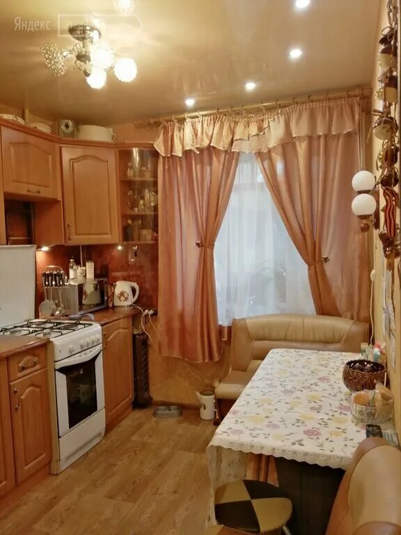 гостиница поселка коммунарка. суточные квартиры на коммунарке. улица верхняя 15 б квартира 2. липовая гора квартиры в аренду. пирогова 23 ярославль информация о доме.