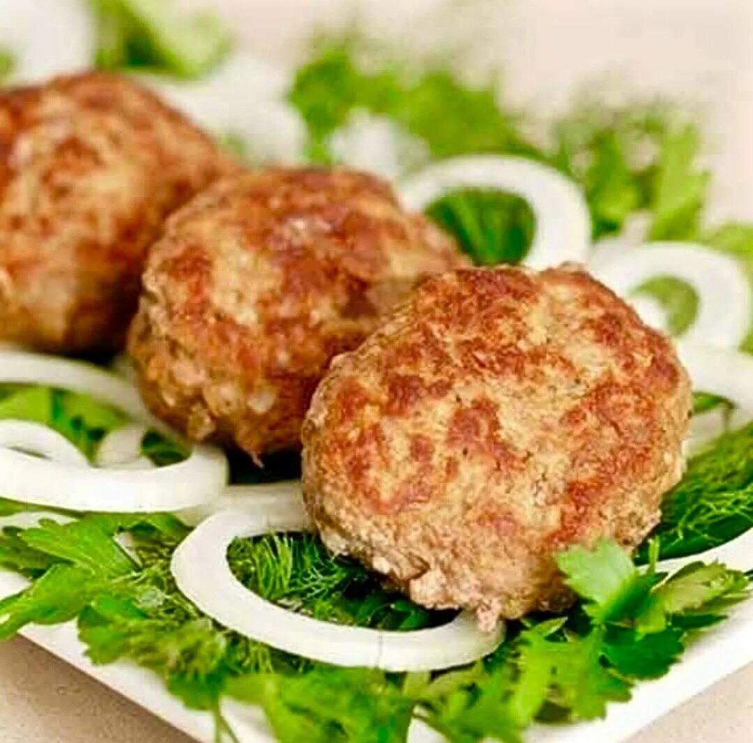 Биточки куриные. Самые нежные котлеты. Самые нежные котлеты. Самые нежные котлеты. Красивые котлеты.