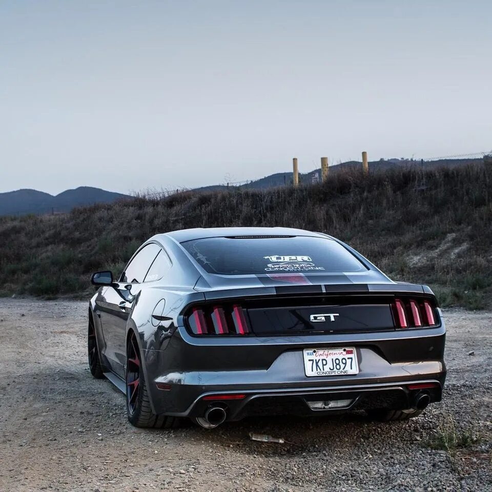 Форд мустанг 5. Ford mustang shelby 2002. Форд мустанг 2015. Ford mustang 6g. Форд мустанг 2010 белый.