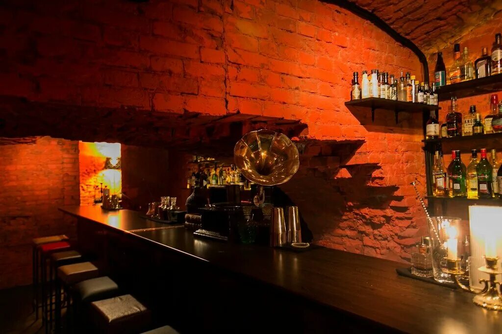 Бар красин васильевский. Бары санкт. Бары санкт. Мелвин бар спб. Красин бар.