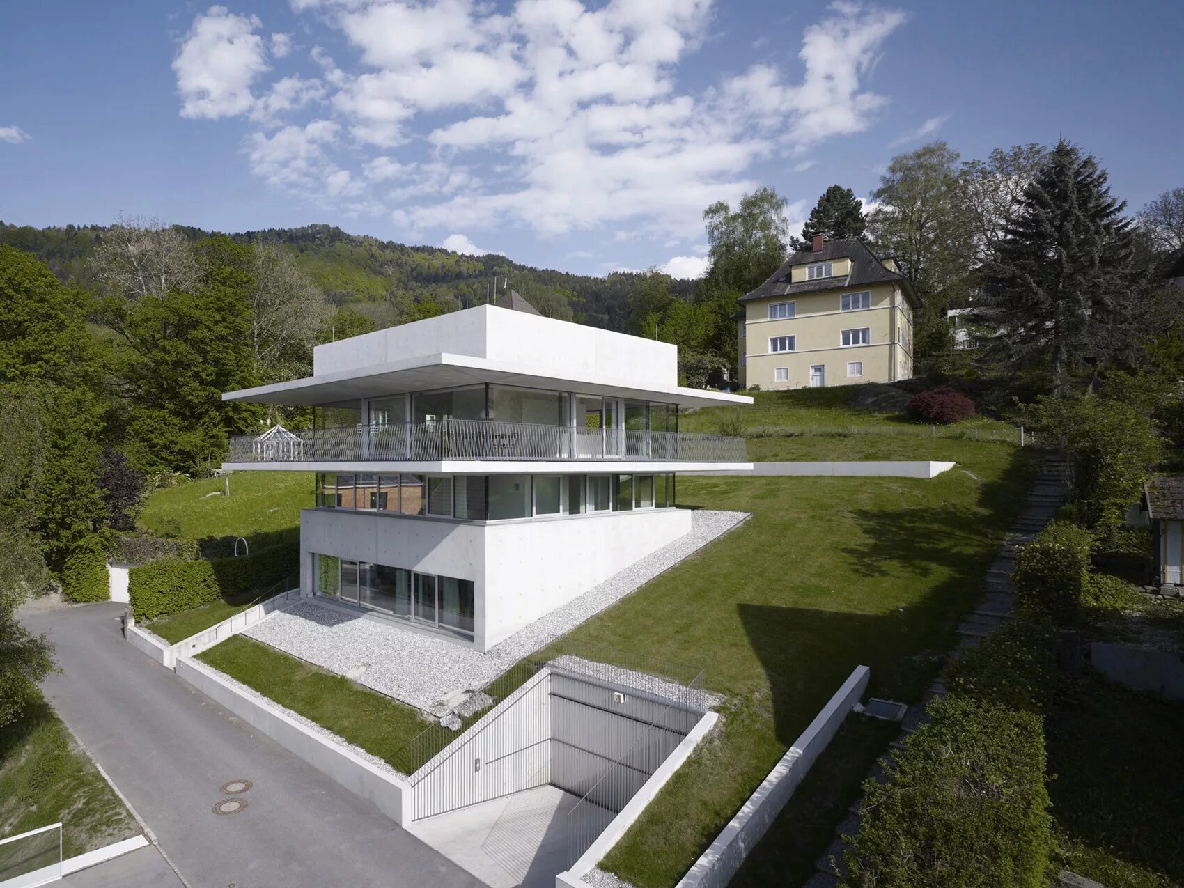 The Sirdalen House, Норвегия Архитектор. Особняк Луи Виттон в скале. Архитектура на склоне холма Австрия.