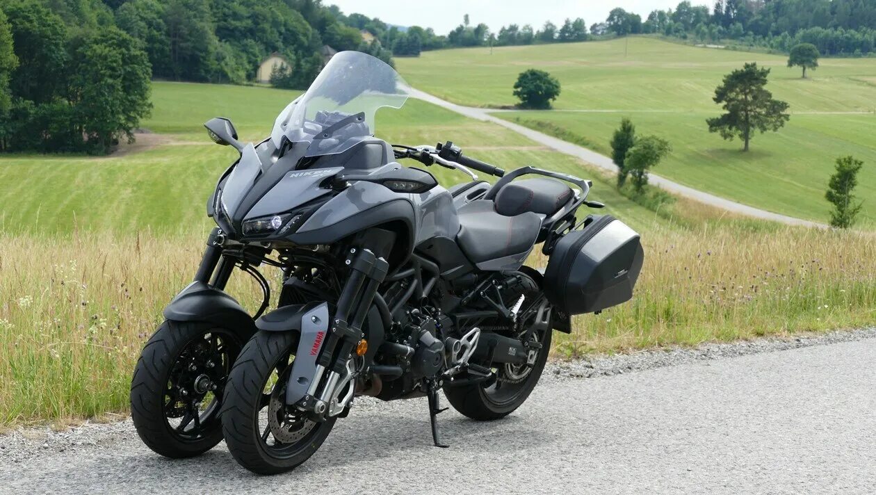 Мотоцикл Yamaha Nikken. Мотоцикл Yamaha Nikken 2020. Ямаха 2 колеса спереди. Yamaha трехколесный мотоцикл.