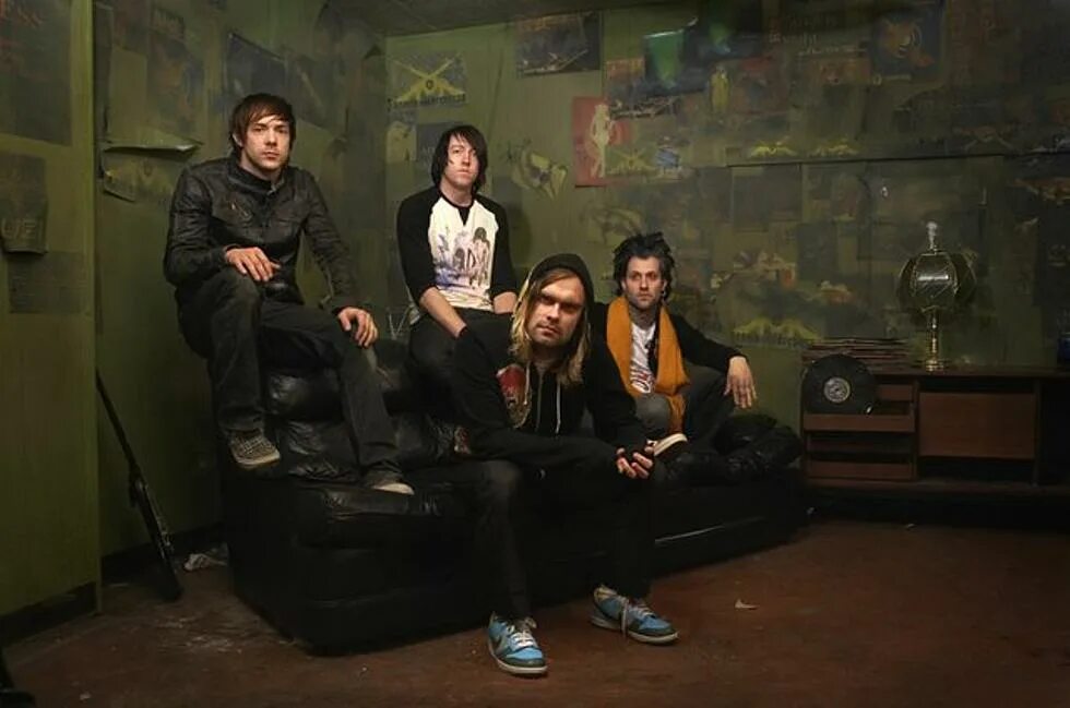 Use lives. The used 2007. дебютный альбом the used. the used lies for the liars. lies for the liars.