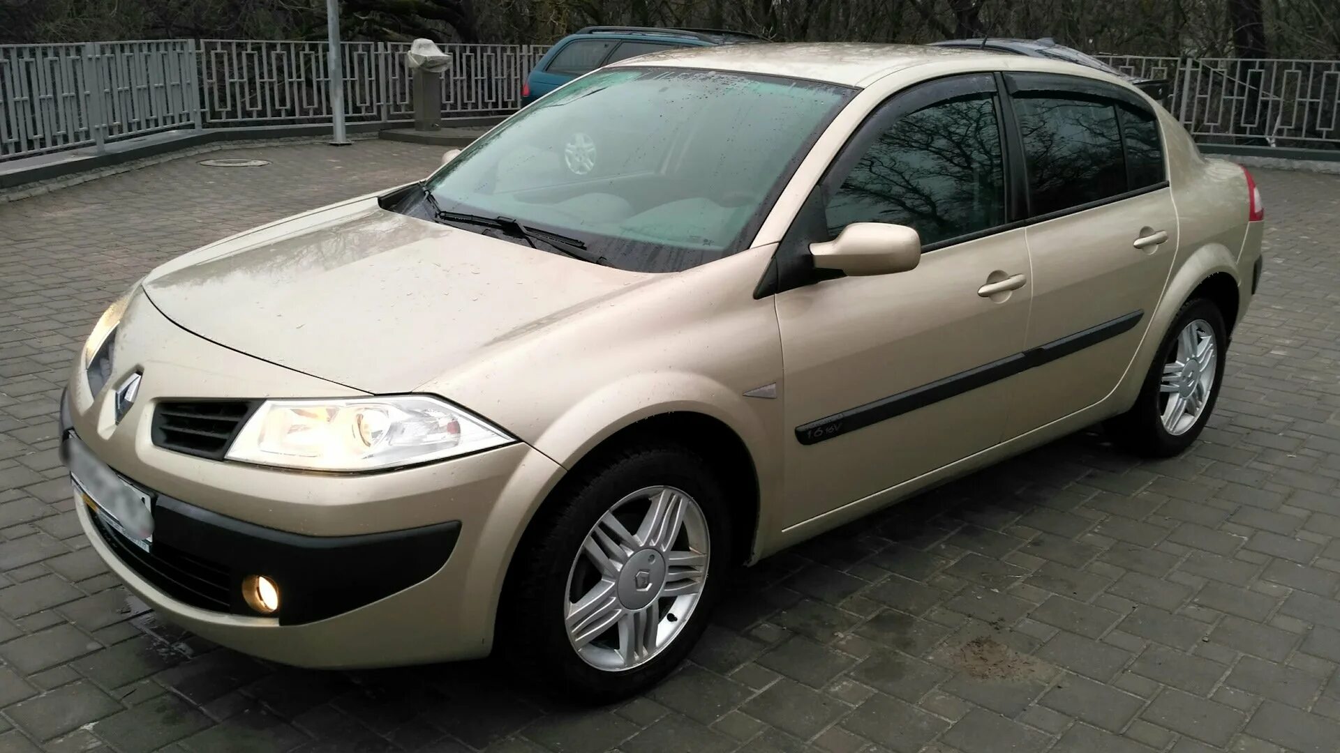 Megane диски. Рено Меган 2008. Меган 2 2008. Рено Меган 2. Диски на Рено Меган 2.