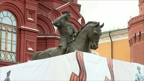 Памятник жукову площадь