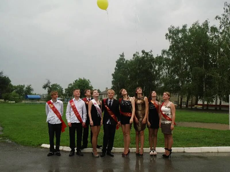 Школа в борино фото. Борина погода. Село борино липецкая область. Село боринское. Выпускники школы села боринское.