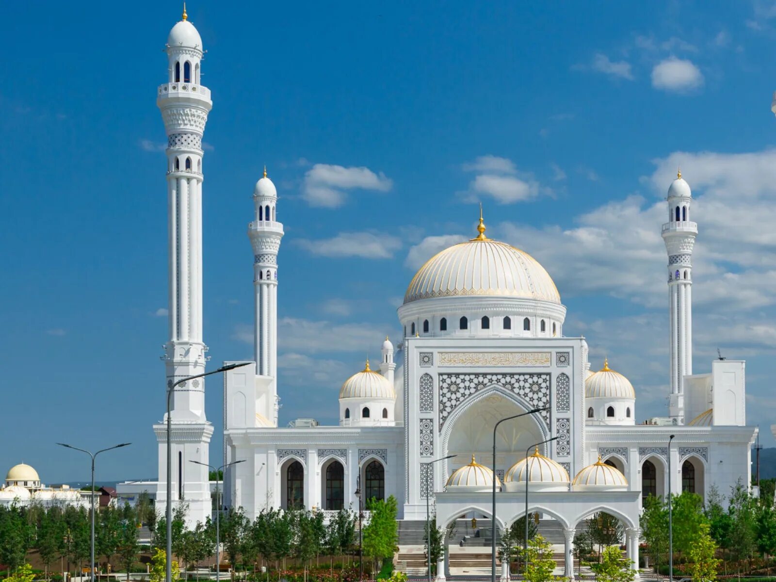 Тадж махал купол. Казанский тадж махал. Мавзолей тадж-махал в индии. Как называется мусульманская мечеть. Мечеть в индии тадж махал.