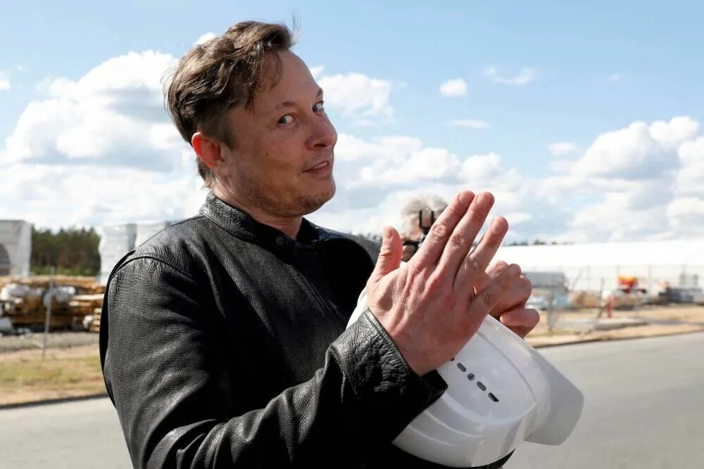 Илон маск изменил. Илон маск. elon musk 2025. elon musk 2025. elon musk богатый.