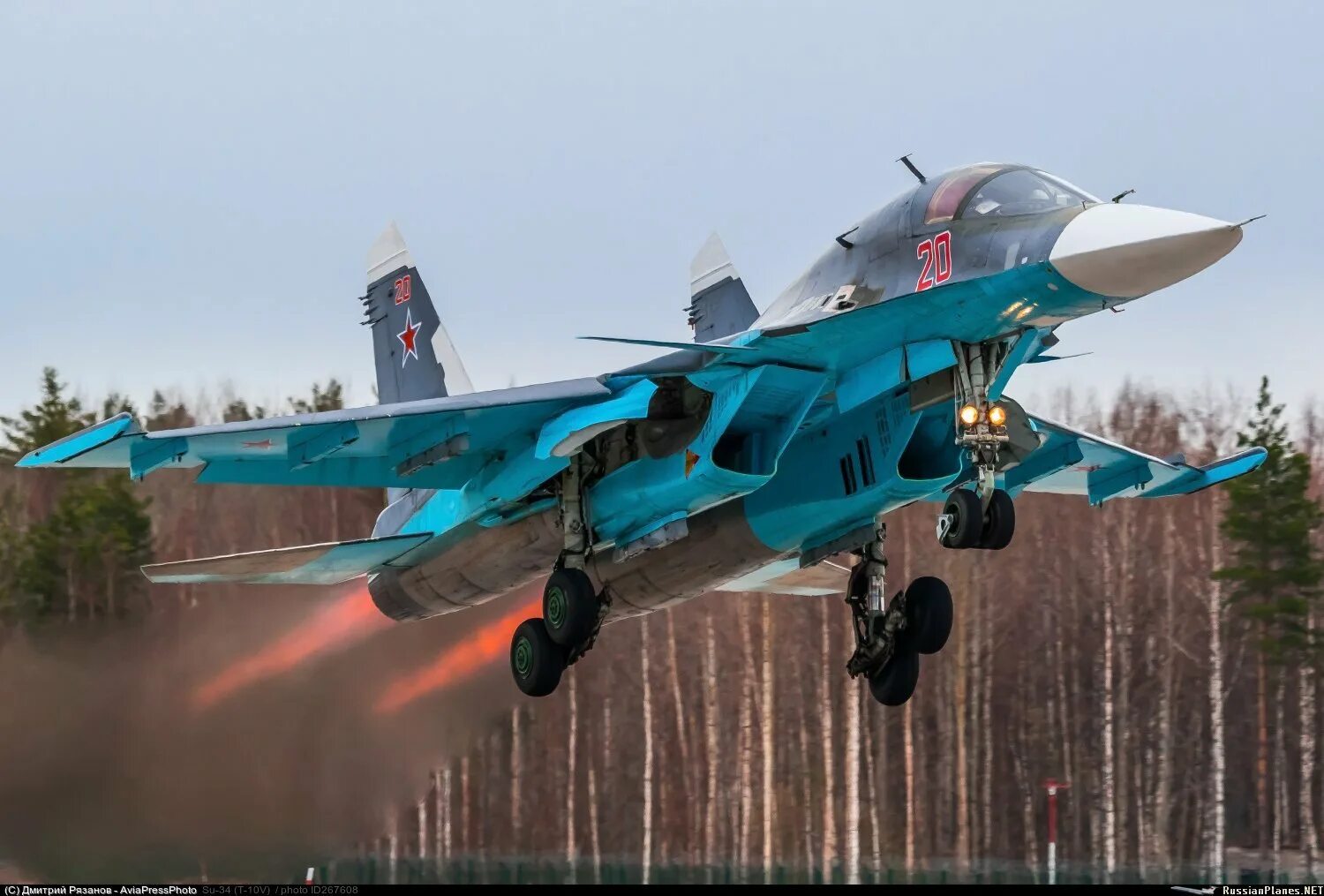 К какой авиации относится самолет су 34. Истребитель-бомбардировщик Су-34. Су 34 ВКС РФ. Су-34 двухдвигательный реактивный самолёт. Су34 самолет ВВС России.