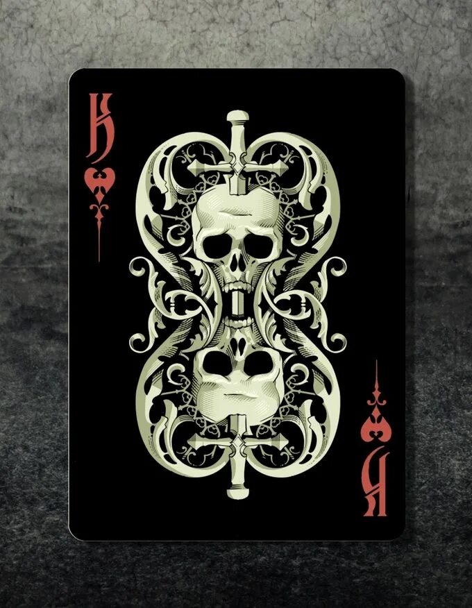 Пиковый Король Таро. Игральные карты в готическом стиле. Страшные игральные карты. Черная колода карт. Карты король черные