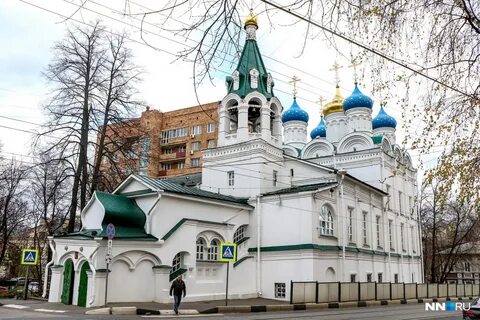 Двор церкви