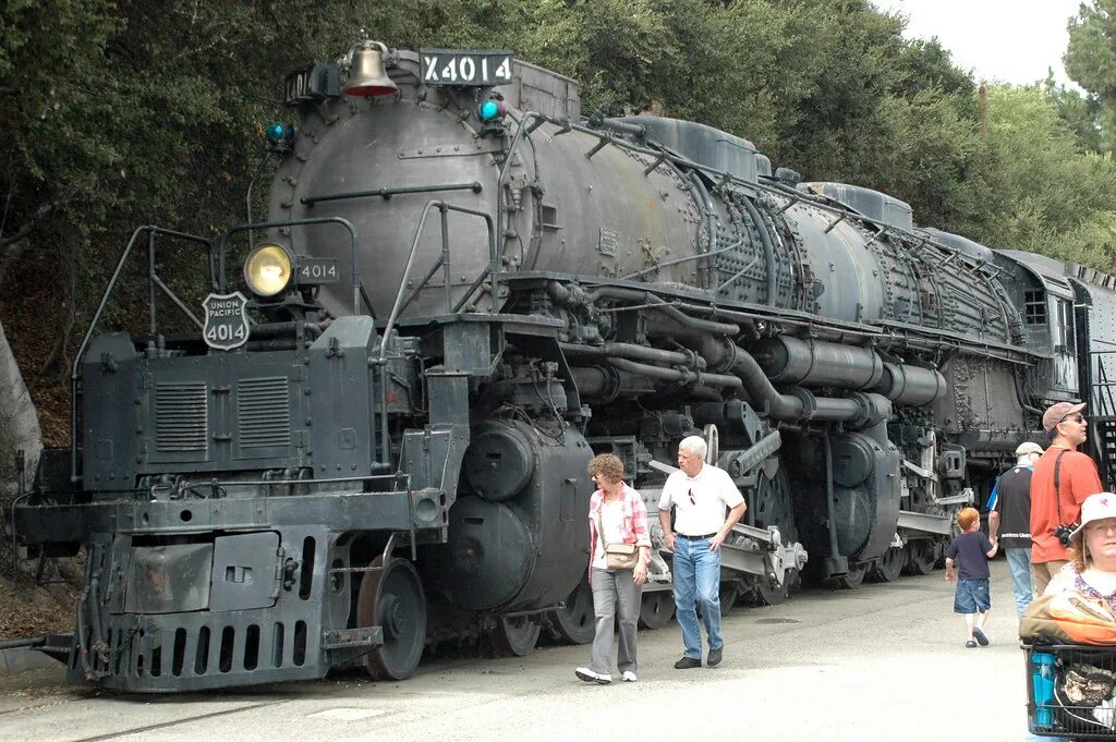 Паровоз Юнион Пасифик Биг бой. Паровоз big boy 4014. Union Pacific 4000 big boy. Американский паровоз Биг бой. Big bois