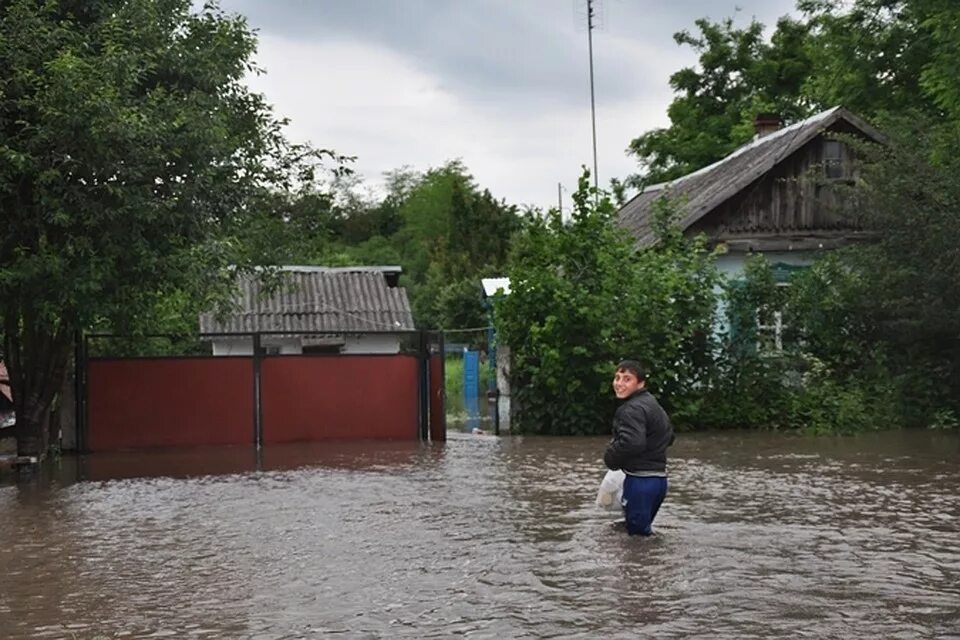 Карталы потоп 2013. Погода в ходзе на 10. Москву затопило. Затопление в краснодарском крае. Погода в ходзе на 10.