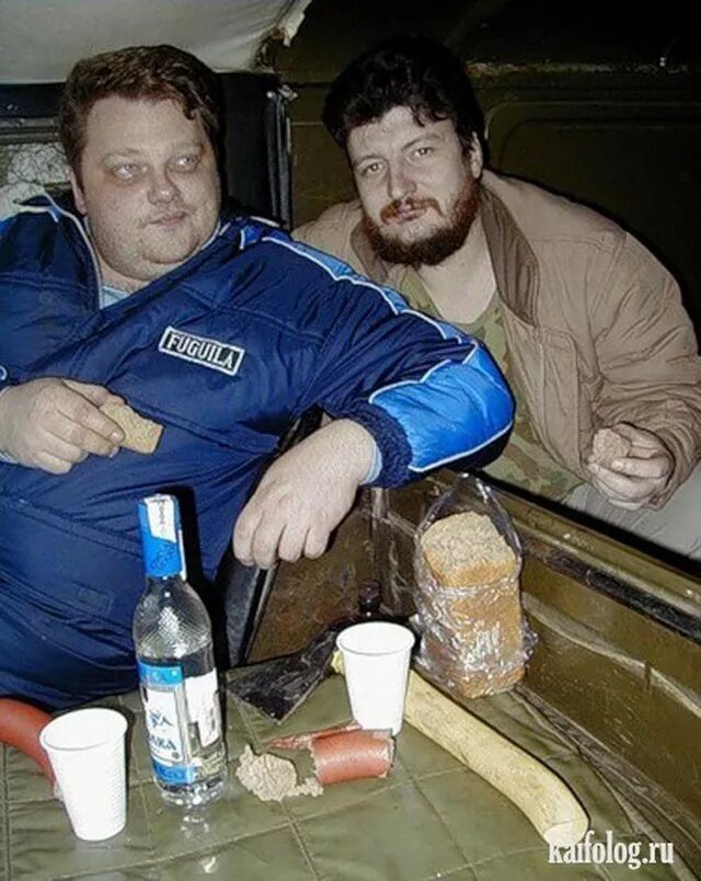 Жирный бомж