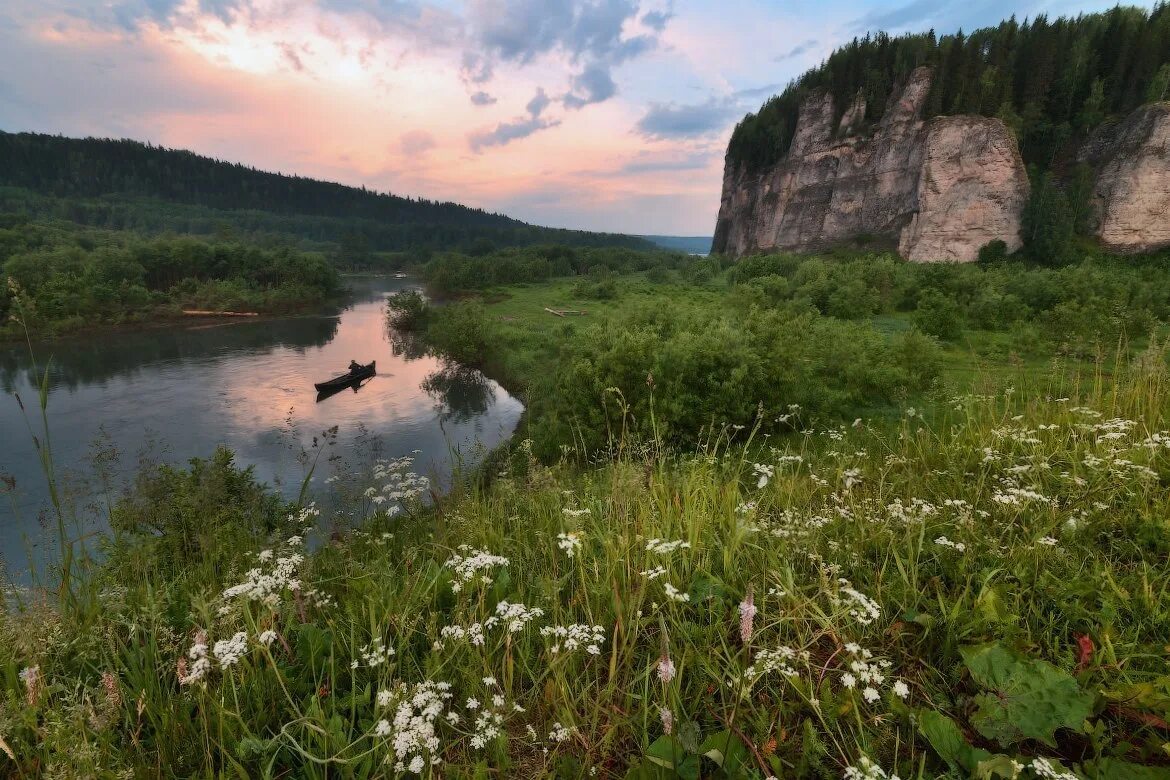 Какая природа в пермском крае. Камень говорливый Вишера Пермский край. Река Вишера говорливый камень. Река Вишера Пермский край. Пермский край Вишера камни.