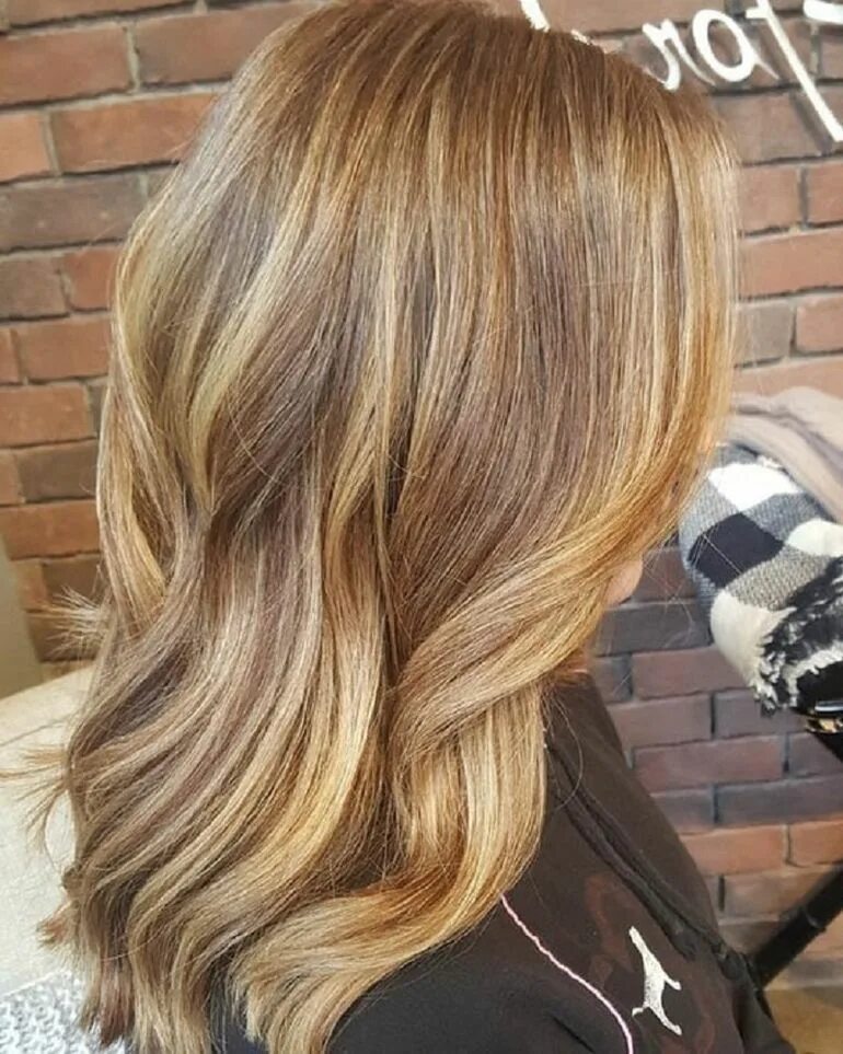 Окрашивание в карамельных тонах. Карамельный капучино цвет волос. Капучино волос. Колорирование капучино. Цвет волос капучино.