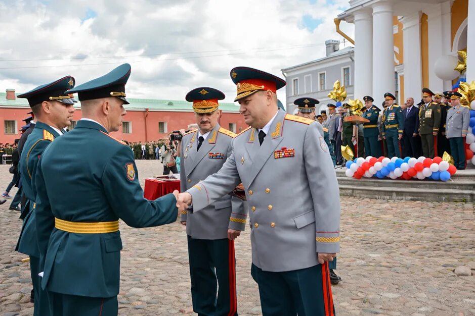 Офицеры военной академии. Начальник Академии МТО Санкт-Петербург. СПБ, начальник военной Академии МТО. Офицер Военная Академия СПБ. Академия МТО выпускники.