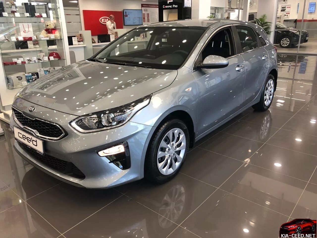 Сид сд. Kia Ceed Lunar Silver. Kia Ceed 2019 серебристый. Kia Lunar Silver. Лунар Сильвер СИД св.