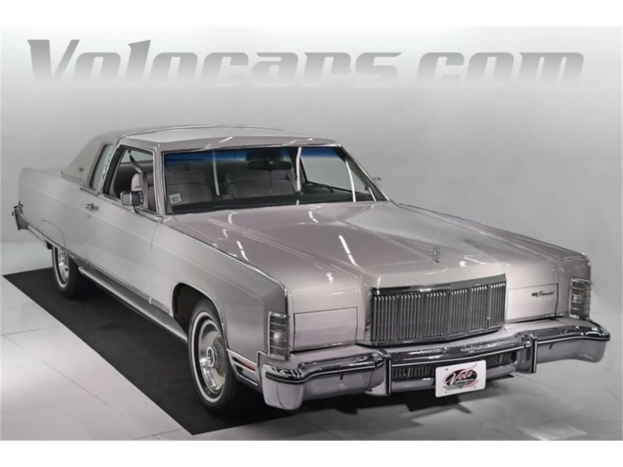 23 998. Линкольн Континенталь 1976. Линкольн Таун кар 1976. Lincoln Continental Town car 1976. Линкольн Континенталь 1976 купе.