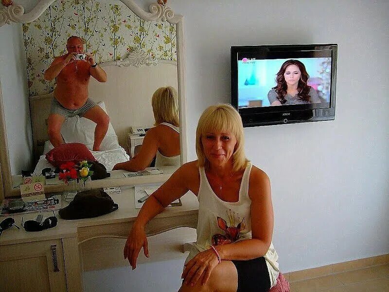 женщина заботится. приколы про жену. мужчина заботится о женщине. попросила мужа. отправленное мужу фото.