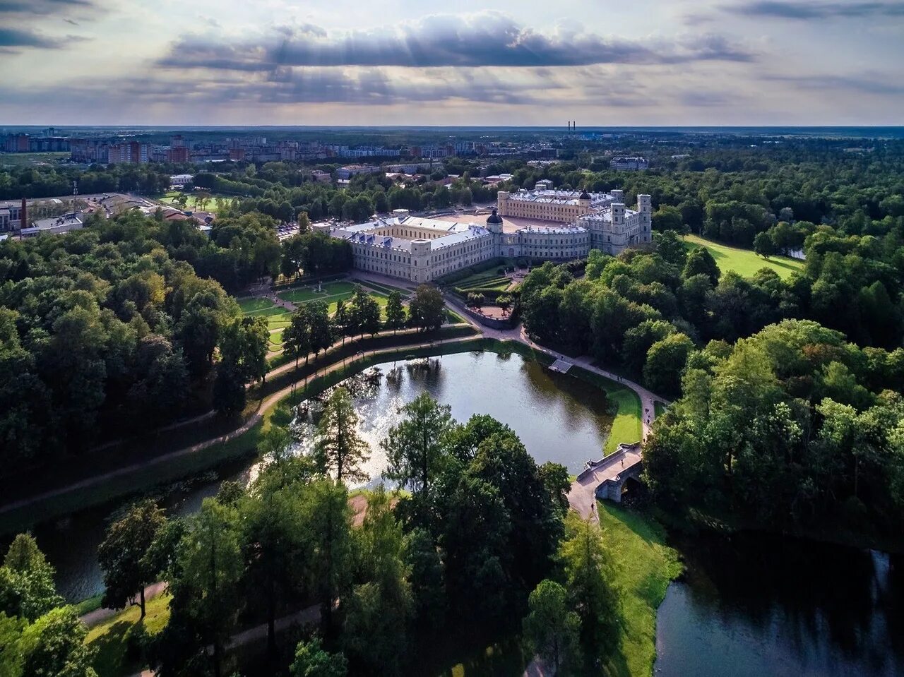 ленинградская область гатчинский дворец. гатчина. гатчина ленинградская область население. гатчина ленинградская область население. город гатчина ленинградской.