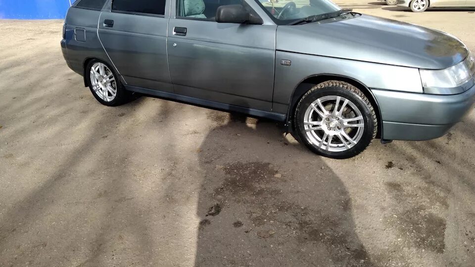 Ваз 2112 колеса r14. Slik r15 ваз 2112. Ваз 2112 на литье r14. Ваз 2112 slik r14. Ваз 2112 колеса r14.