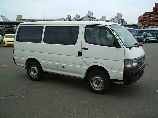 Тойота хайс 2001. Toyota hiace 2001. toýota hiace 2001. тойота хайс lh178. тойота хайс микроавтобус 2001.