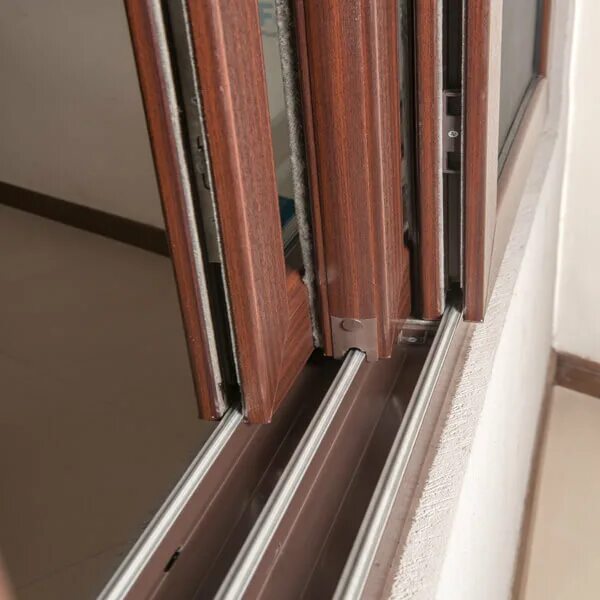 Track window. Track window